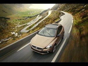 Volvo-V40-Cross-Country-2