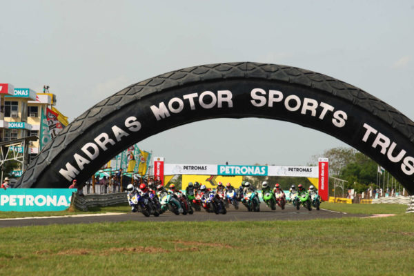 1-SuperSports 600cc Race at the MMRT in 2011