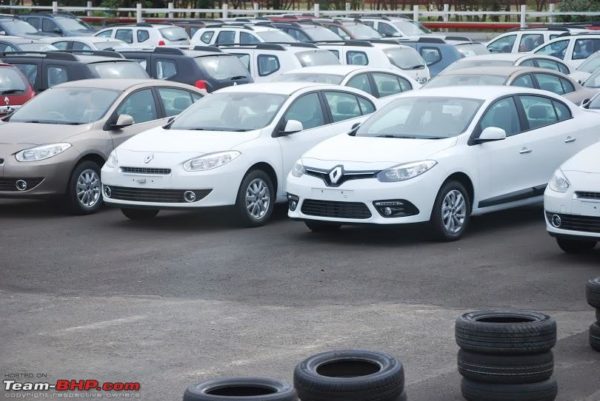 2013-Renault-Fluence-facelift-India-launch-1