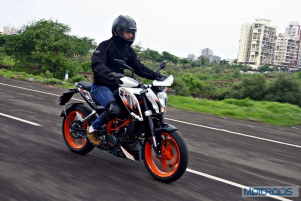 KTM 390 Duke India road test review (16)