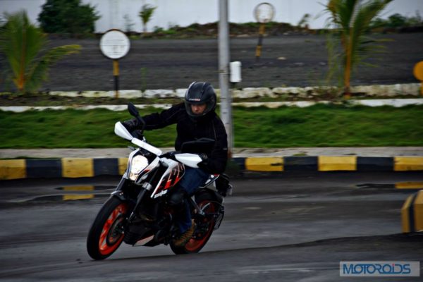 KTM 390 Duke India road test review (83)