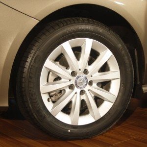 Mercedes B Class diesel B CDI pics price
