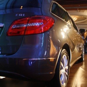 Mercedes B Class diesel B CDI pics price