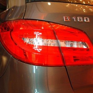 Mercedes B Class diesel B CDI pics price