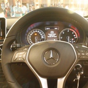 Mercedes B Class diesel B CDI pics price