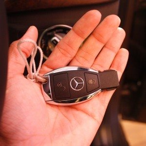 Mercedes B Class diesel B CDI pics price