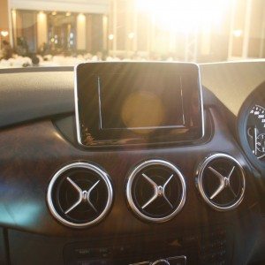 Mercedes B Class diesel B CDI pics price