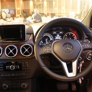 Mercedes B Class diesel B CDI pics price