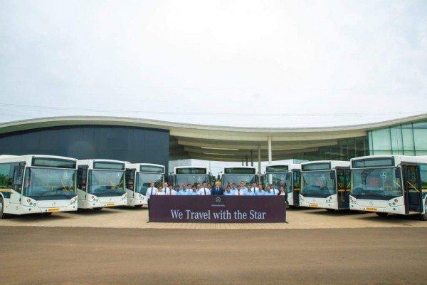 Mr. Eberhard Kern, MD and CEO, Mercedes-Benz India along with employees at the launch of the city bus service for the employees at Chakan, Pune