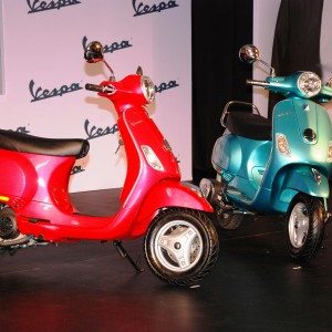 Vespa VX  price pics