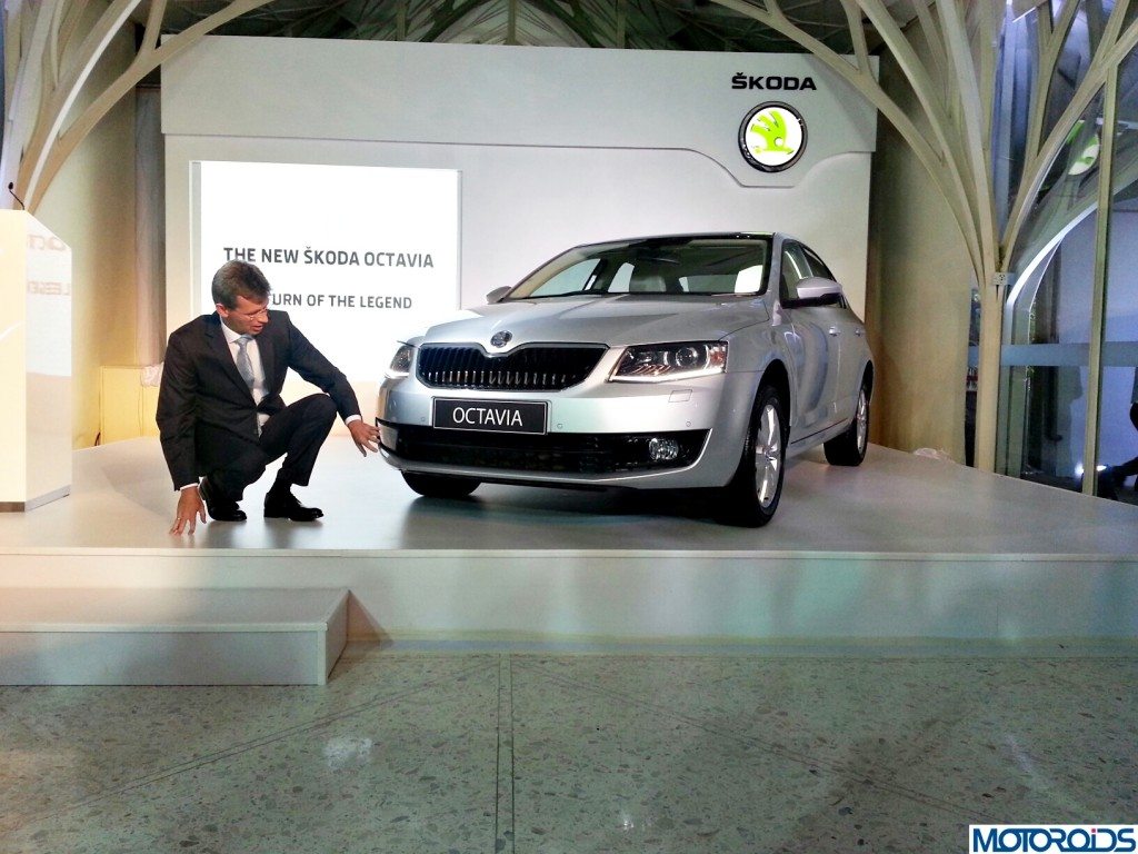 2013 Skoda Octavia India (2)