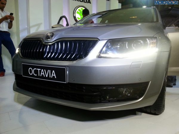 2013-Skoda-Octavia-India-launch-pics-specs-1 (16)