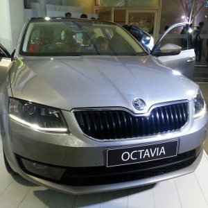 Skoda Octavia India launch pics specs