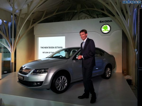 2013-Skoda-Octavia-India-launch-pics-specs-1 (7)