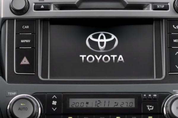 2014-Toyota-Land-Cruiser-Facelift-Pics- (4)