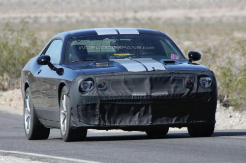 2015-Dodge-Challenger-SRT8-Hellcat- (7)