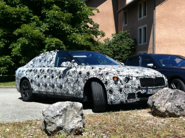 2016-bmw-7-series-next-generation-1