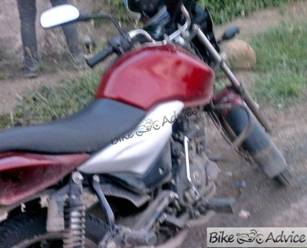 Cheaper-Bajaj-Discover-100T-Pics-1