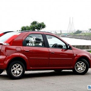 Mahindra verito Vibe India Review images