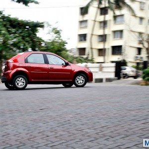 Mahindra verito Vibe India Review images