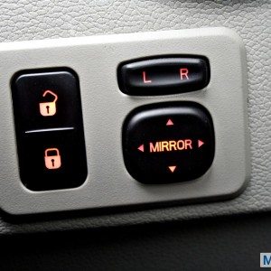 Mahindra verito Vibe India Review images