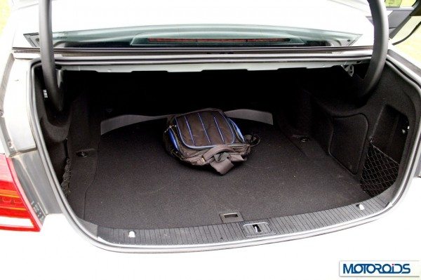 New 2013 Mercedes E 250 CDI India review (26)