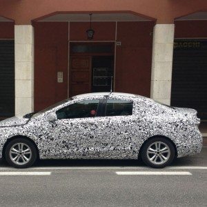Next generation  Chevrolet Cruze frontpics
