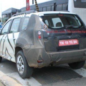 Nissan Terrano India pics launch