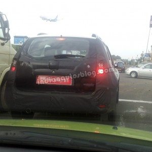 Nissan Terrano India pics launch