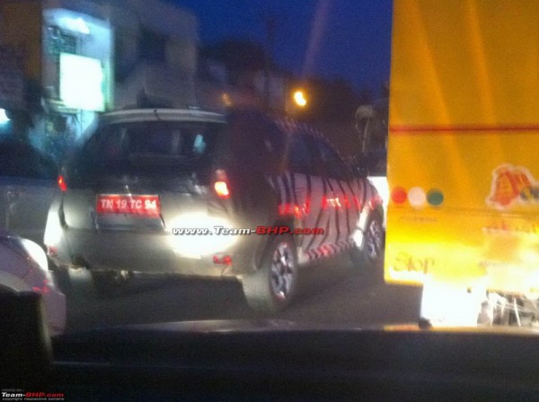 Nissan-Terrano-pics-2