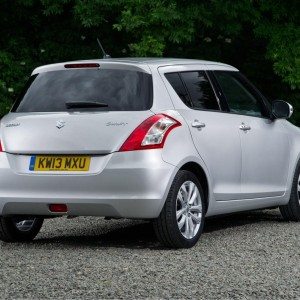 Maruti Suzuki Swift facelift pics price frankfurt