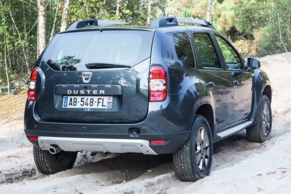 2014-Dacia--Renault-Duster-Pics- (4)