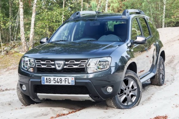 2014-Dacia-Renault-Duster-Pics-Frankfurt-1 (2)