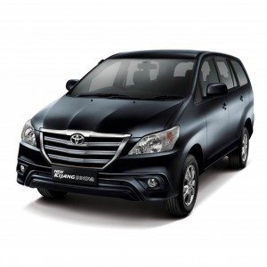Toyota Innova Facelift India Launch Price Pics