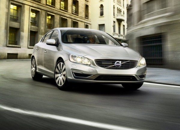 2014-Volvo-S60-facelift-india-launch-3