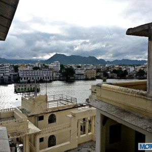 Mumbai Delhi roadtrip via Udaipur and Jaipur in Skoda Superb
