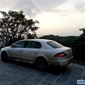 Mumbai Delhi roadtrip via Udaipur and Jaipur in Skoda Superb