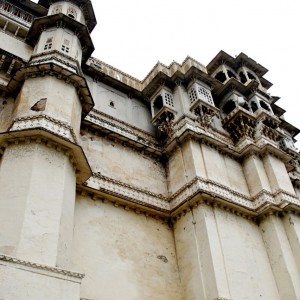 Mumbai Delhi roadtrip via Udaipur and Jaipur in Skoda Superb