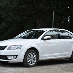 New Skoda Octaviat India review pics