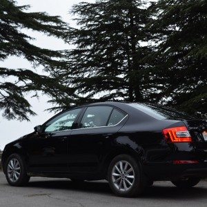 New Skoda Octaviat India review pics