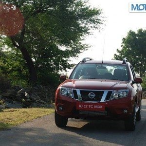 Nissan Terrano Review Pics