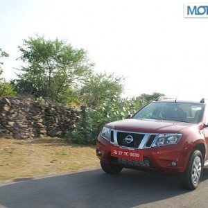 Nissan Terrano Review Pics