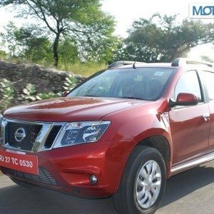 Nissan Terrano Review Pics