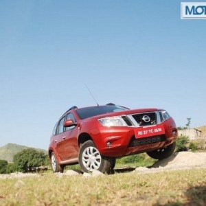 Nissan Terrano Review Pics