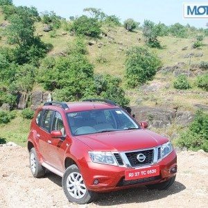 Nissan Terrano Review Pics