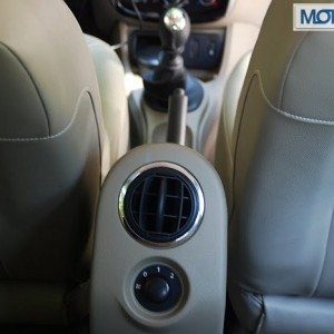 Nissan Terrano Review Pics