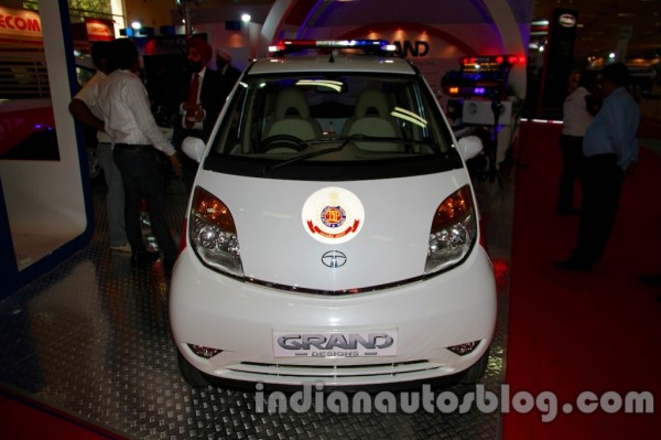 Tata-Nano-delhi-police-pcr-pics- (3)