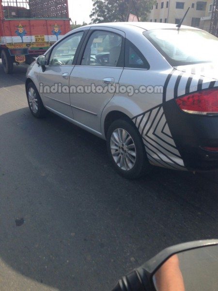 2013-Fiat-Linea-Facelift-India-launch-pics-1