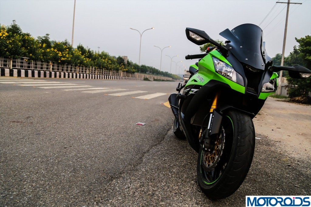 2013 Kawasaki Ninja ZX10R Review (11)