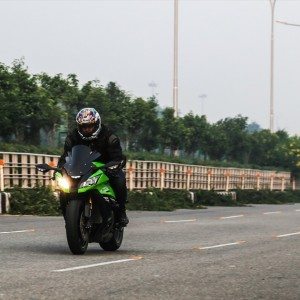 Kawasaki Ninja ZXR Review